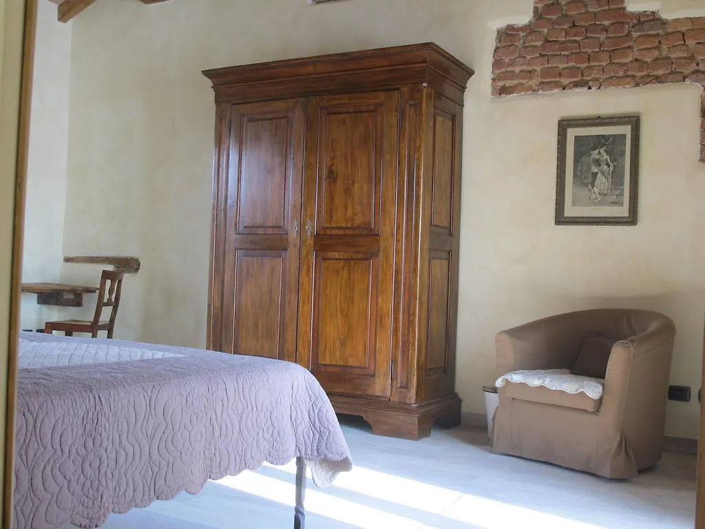 Agriturismo Cascina Pezzolo Lodi 0*,